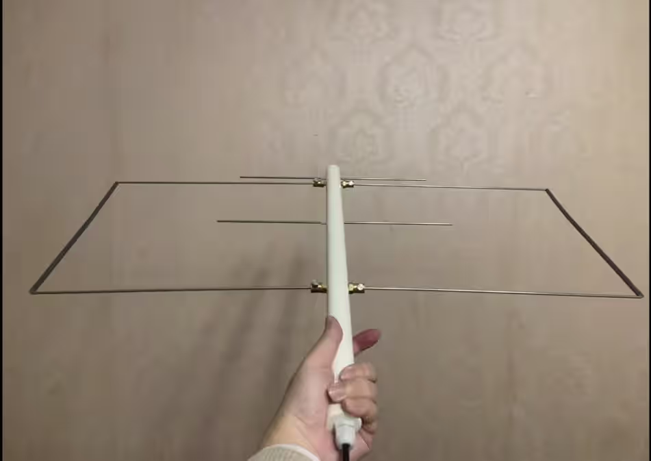 如何自制一把UV双段的八木天线